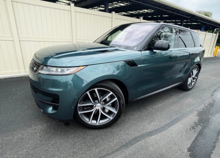 Test Drive: 2023 Range Rover Sport SE | The Daily Drive