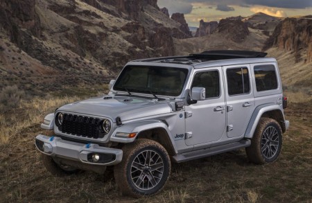 2023 New York Auto Show: 2024 Jeep Wrangler | The Daily Drive | Consumer Guide® The Daily Drive
